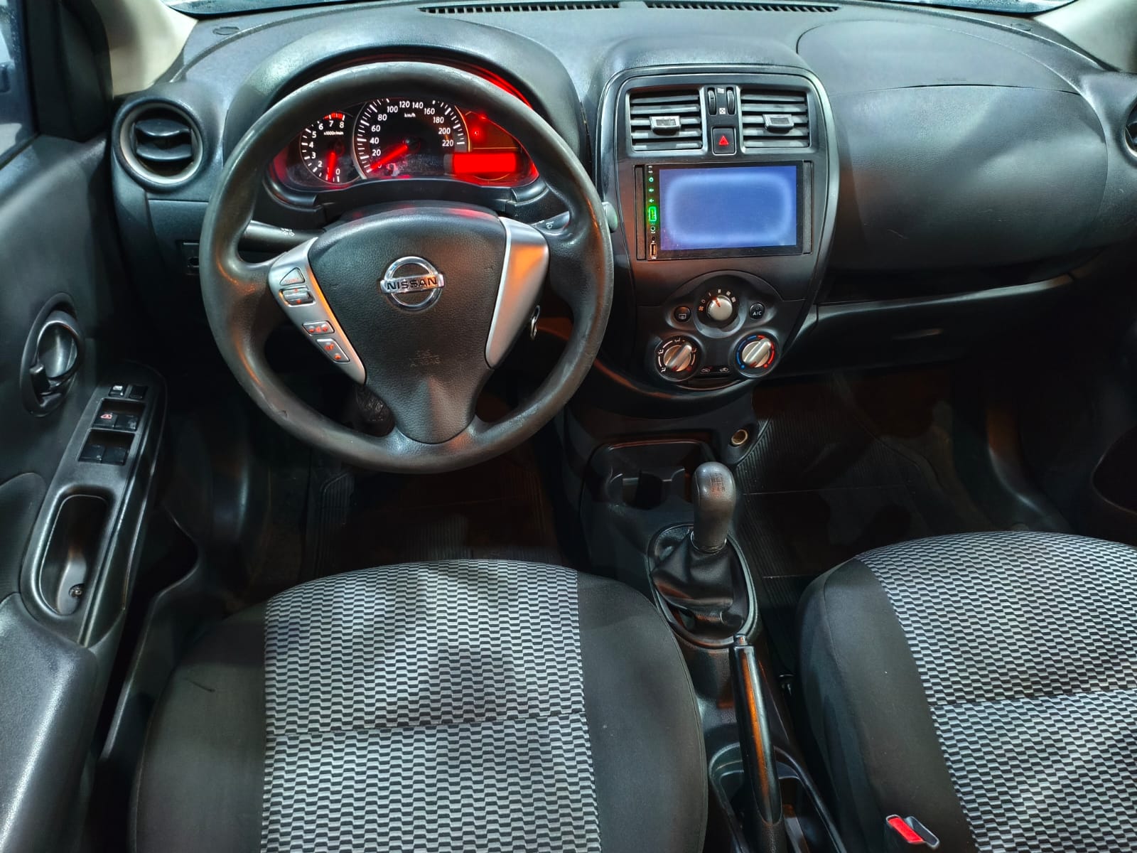 Nissan VERSA 1.0 2019 — foto 7