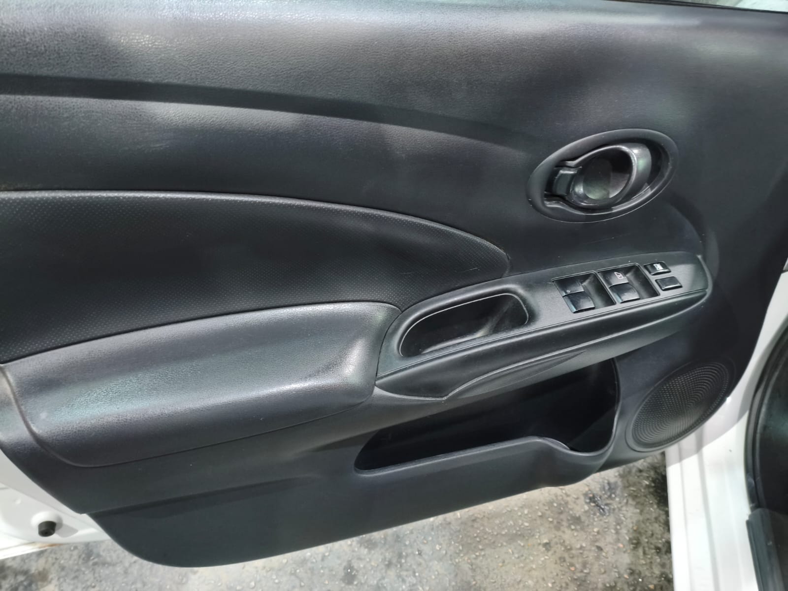 Nissan VERSA 1.0 2019 — foto 9