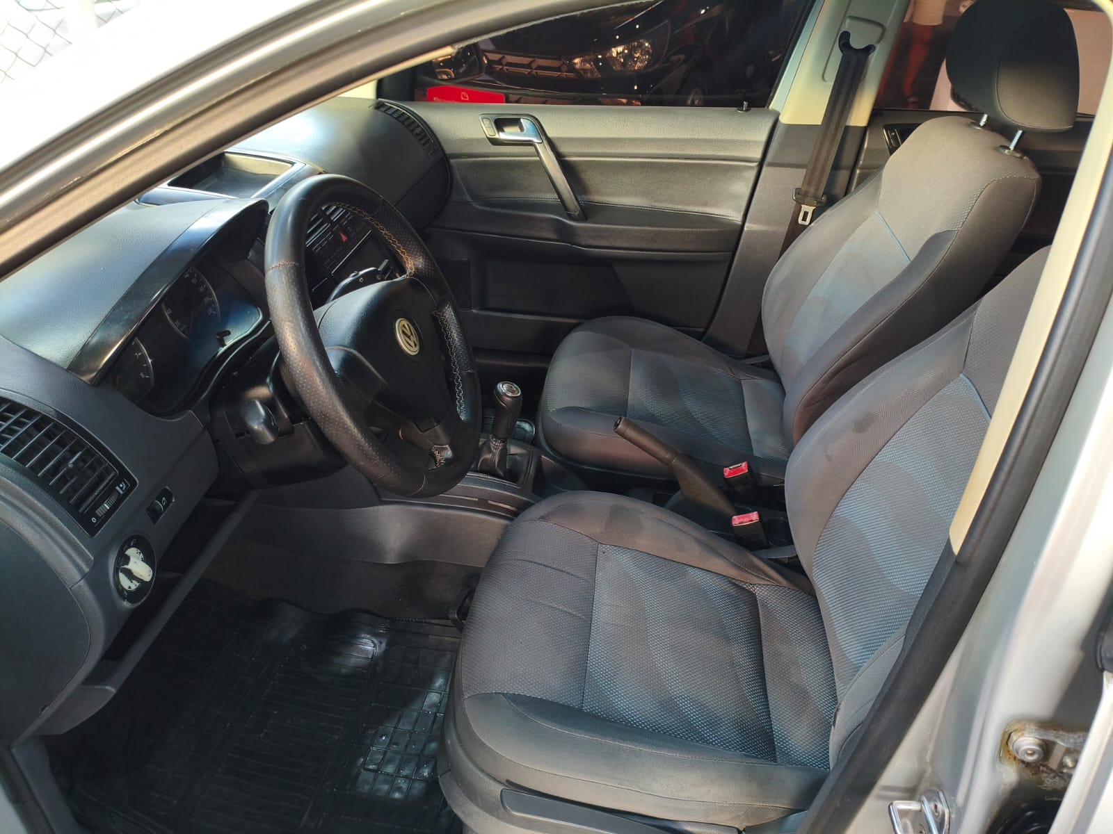 Volkswagen POLO SEDAN 1.6 2009 — foto 9